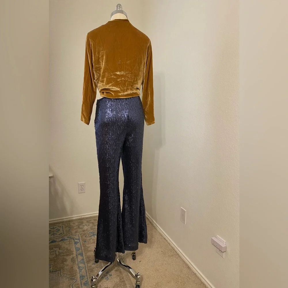 Reformation velvet top - Picture 3 of 6